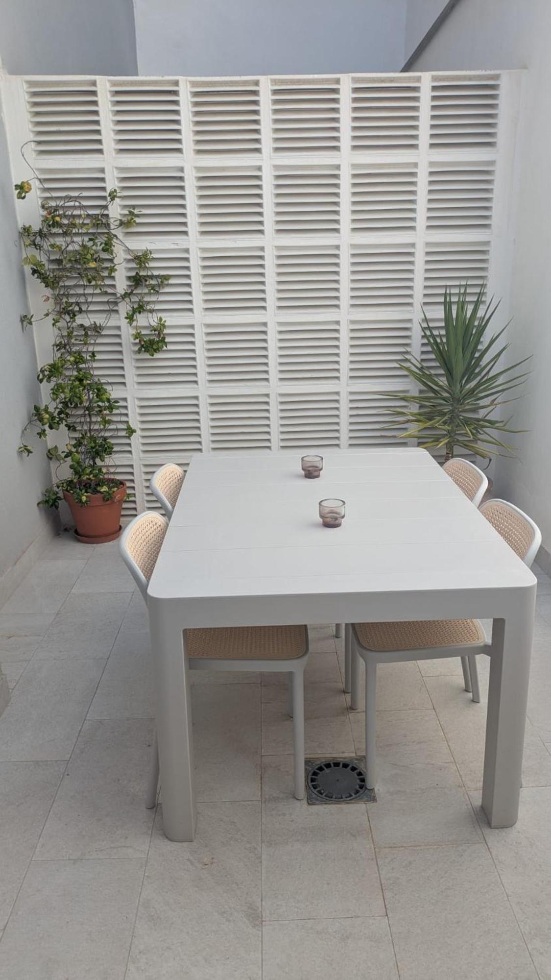 Apartamento de 1 dormitorio con terraza